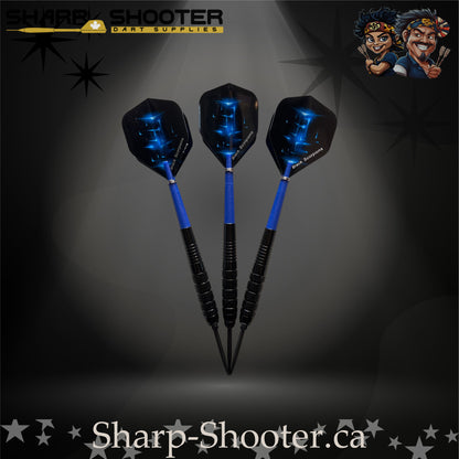 Aftershock-S steel tip dart set with SD12 black barrels, 29 mm slim steel tips, blue shafts, and star-pattern flights – Sharp Shooter Dart Supplies.